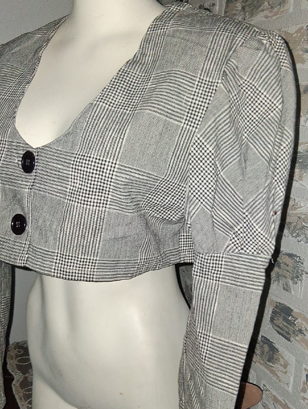 🦄Jenn Hsing Vintage Plaid Cropped Button-Front Jacket - Black/Gray - Picture 4 of 7